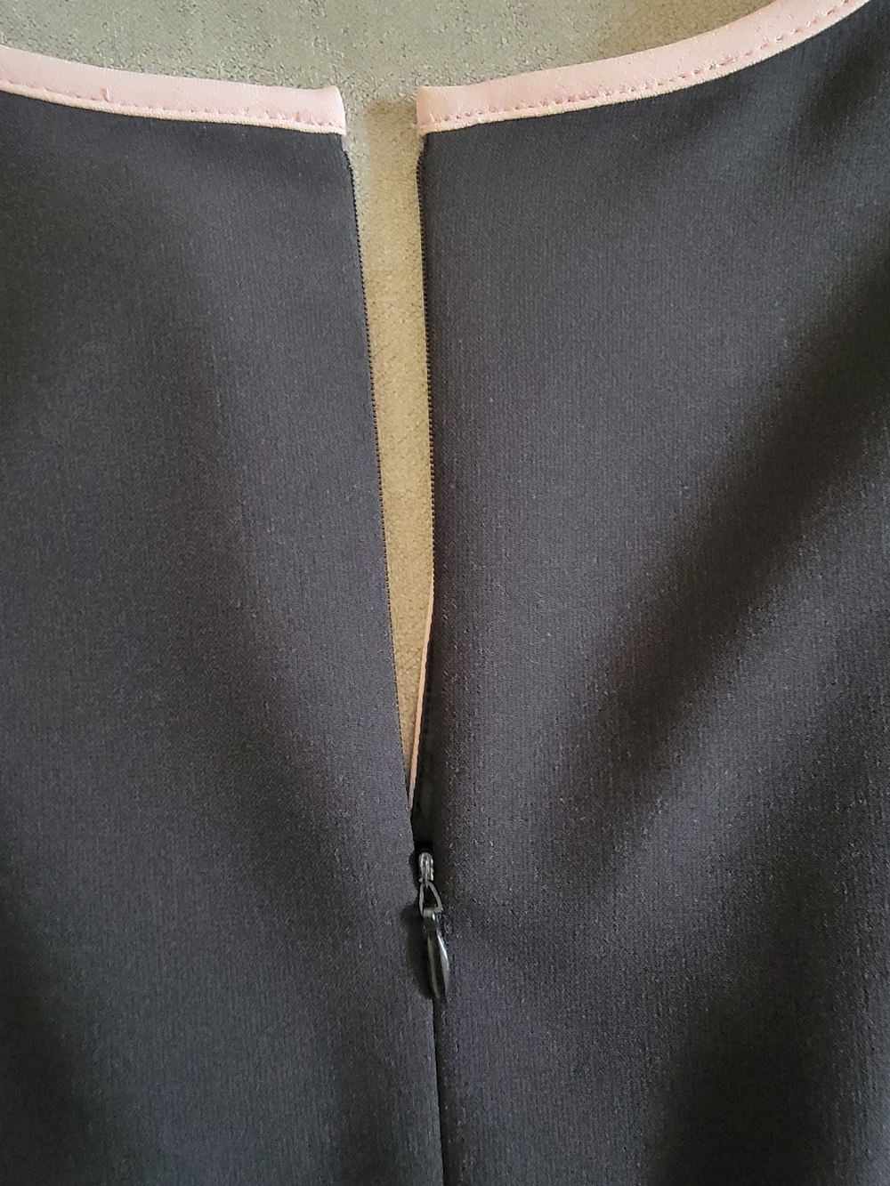 Black Label by Evan-Picone Contrast Piping Sheath Office Work Dress Black Pink 6 - Picture 5 of 5